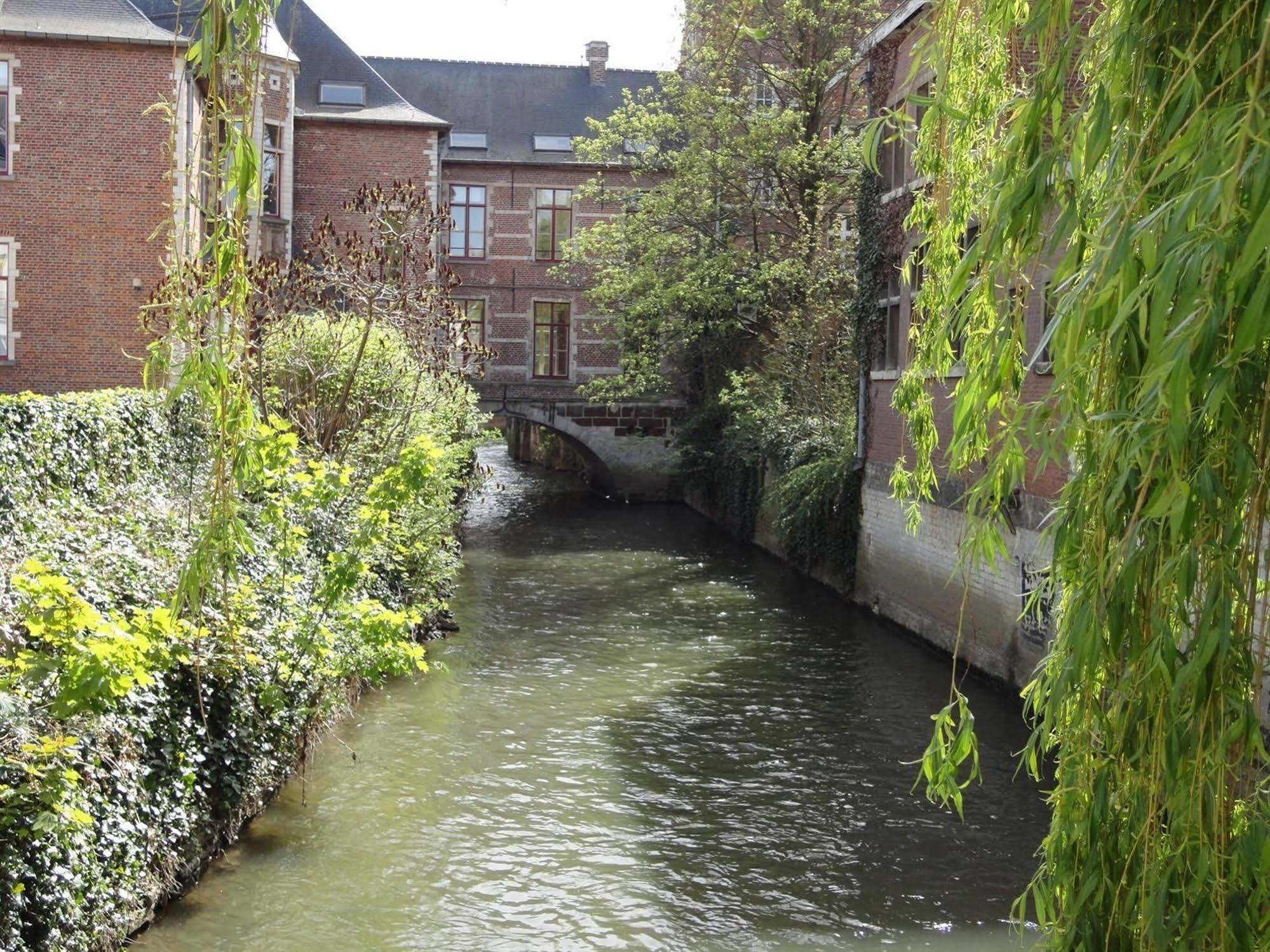Hotel Malon Leuven Bagian luar foto